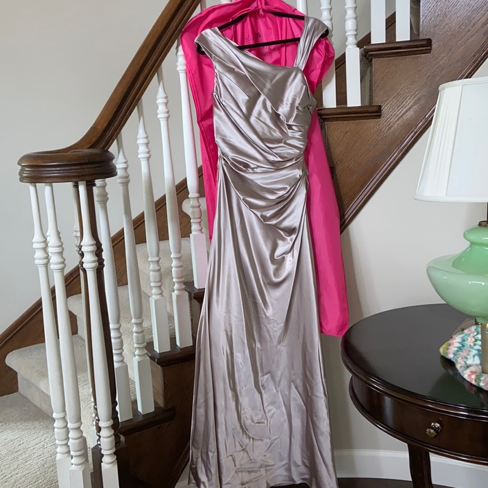 Women’s Dalia MacPhee Gown